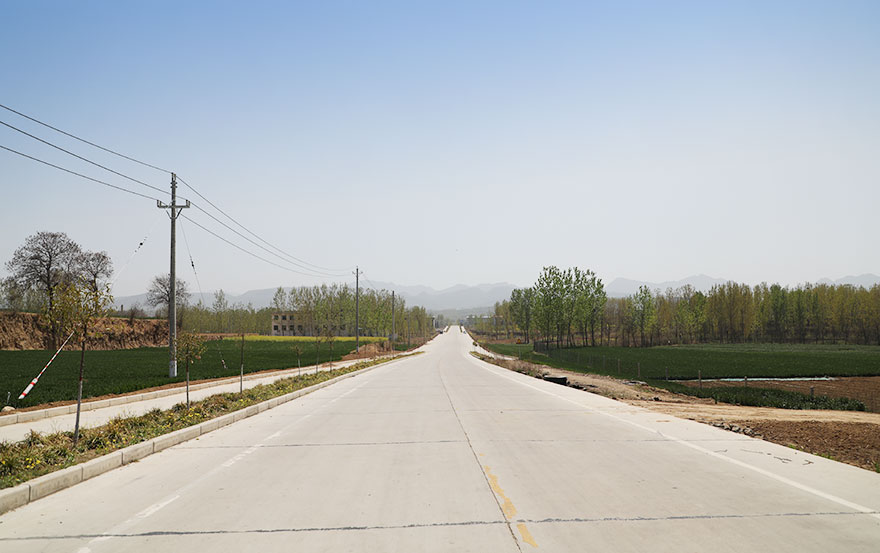 高新技术园区道路工E? width=