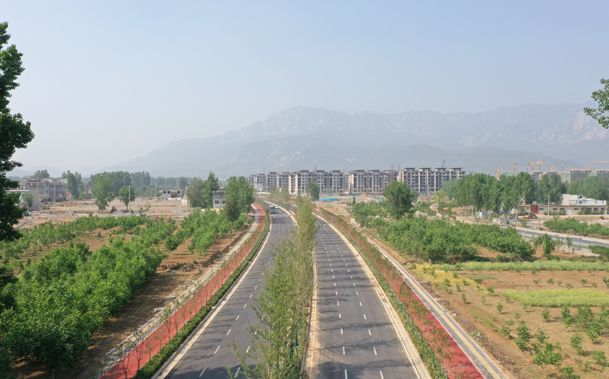 滨河路道路及光属工E? width=
